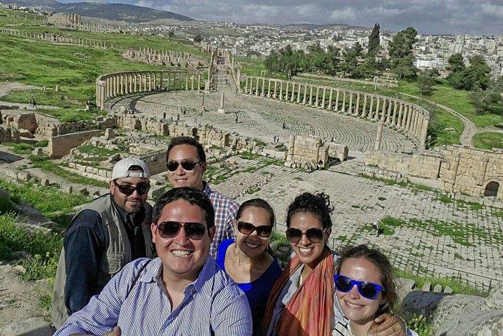 Private Tour Jerash and Dead Sea with lunch