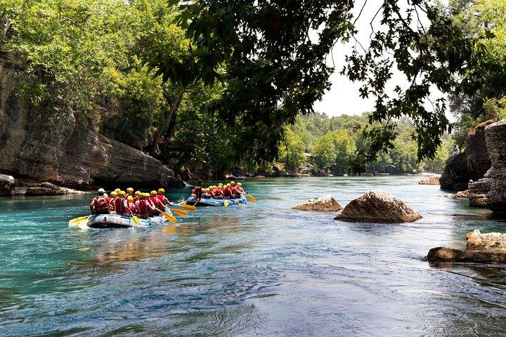 Family Rafting Trip at Köprülü Canyon Incl. Lunch from Belek