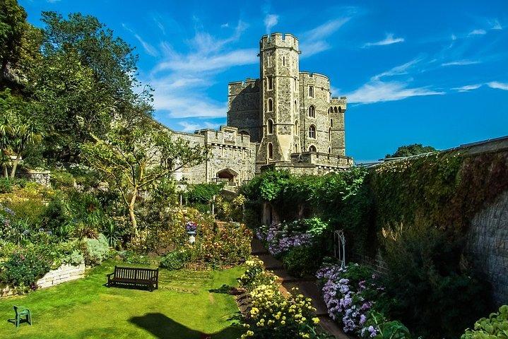 Layover Windsor Private Tour from LHR Including Passes