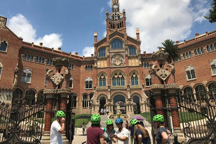 Barcelona Gaudi Guided Small Group E Bike Tour