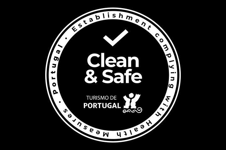 Safe Private Tour - Nazaré Big Waves & Medieval Óbidos