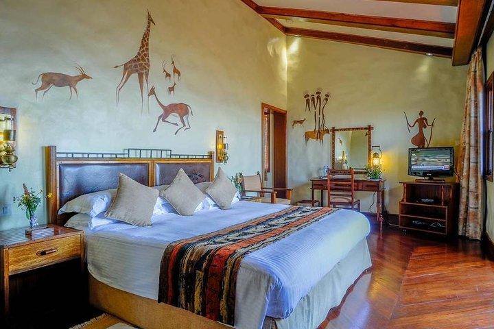 6 Day Luxury Lodge Wildlife Safari :Northern Tanzania on 4x4 Jeep