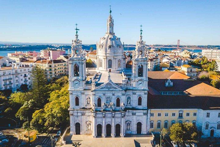 Private Transfer: Lisbon Airport LIS to Lisbon in Luxury Car