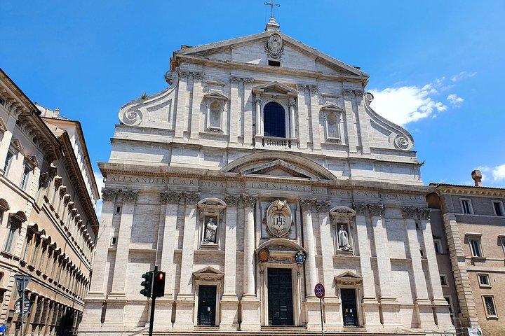 Rome: Fountains and Fallen Angels Small Group Walking Tour