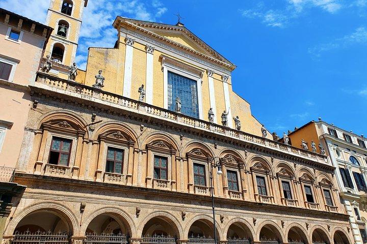 Rome: Fountains and Fallen Angels Small Group Walking Tour