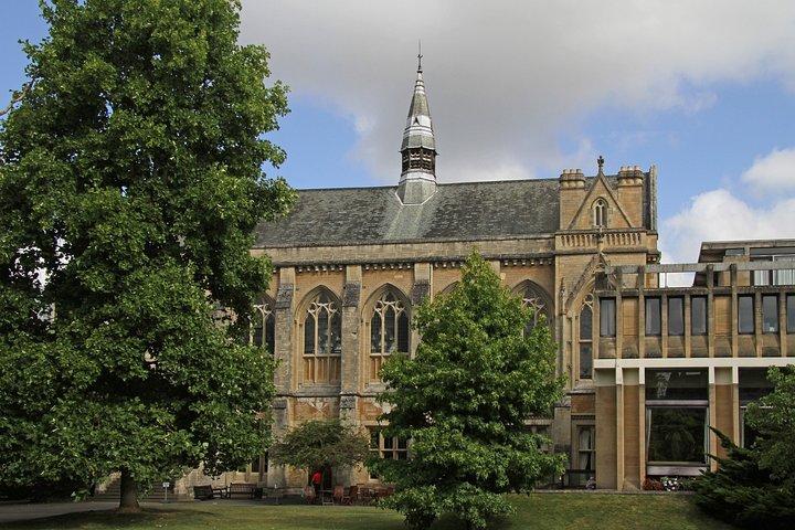 Oxford, Shakespeare Country & Warwick castle private Tour