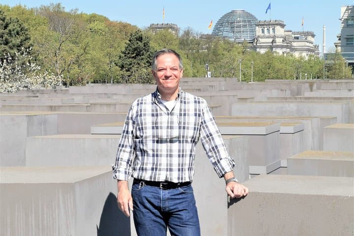 Private Berlin tour by car: 3 hours Highlights > 1 to 6 people