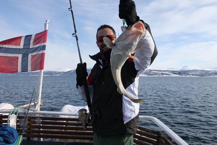 2 hour Polar Fishing Adventure