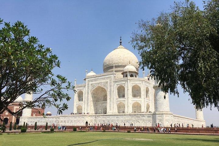 Safe Private Transfer From New Delhi Airport or Hotel to Agra