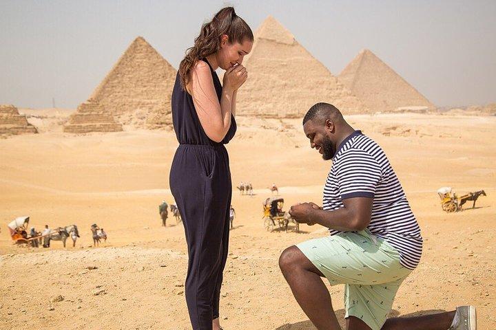 Private tour to the Giza pyramids, Sphinx, optional camel, lunch