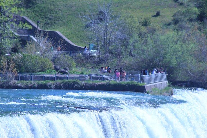Exploring Niagara Falls by Foot with Maid of the Mist from USA