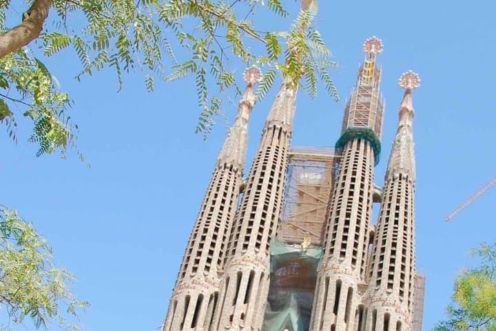 E-Bike tour in Barcelona with English Guide