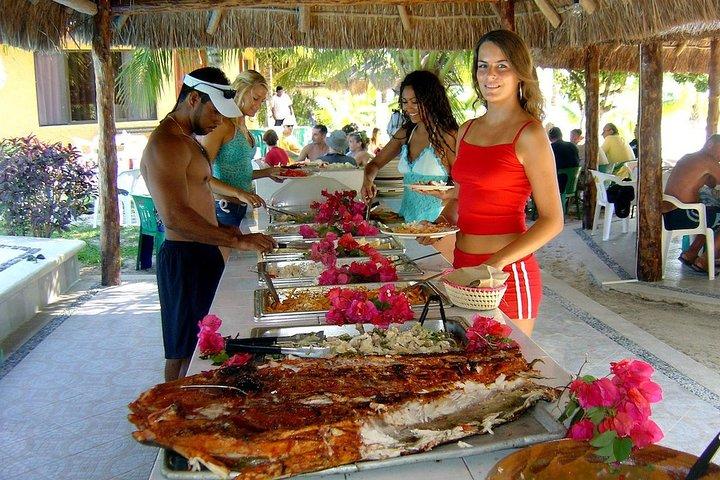 Catamaran Sailing to Isla Mujeres with Snorkeling, Lunch & Open Bar included