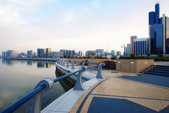 Abu Dhabi Private Tour with Qasr Al Watan & Gold Cappuccino at Emirates Palace
