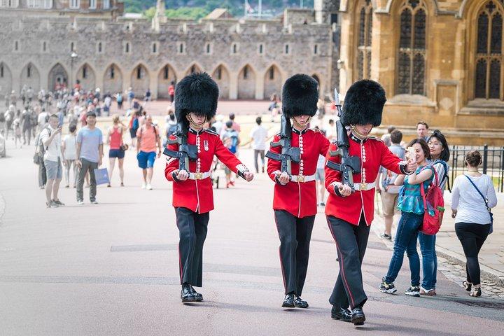 Private Day Tour to Bath and Windsor Castle