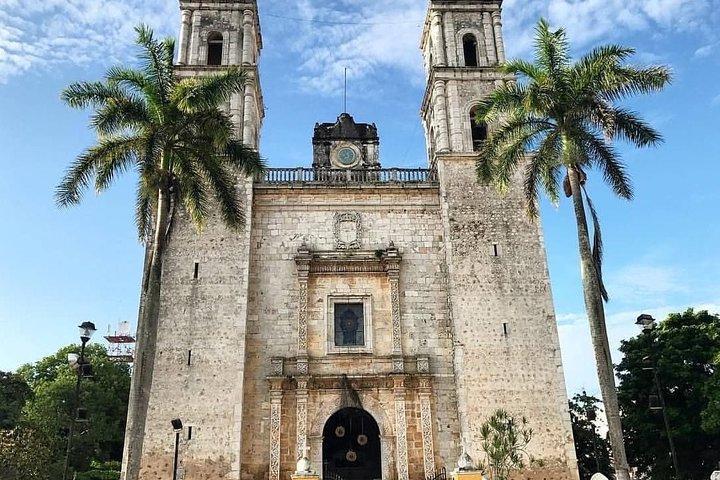Chichen Itza and Cenote Trip with Luxury Transport from Cancun or Riviera Maya