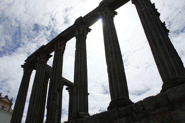 Private Tour to Evora and Cork Experience from Lisbon
