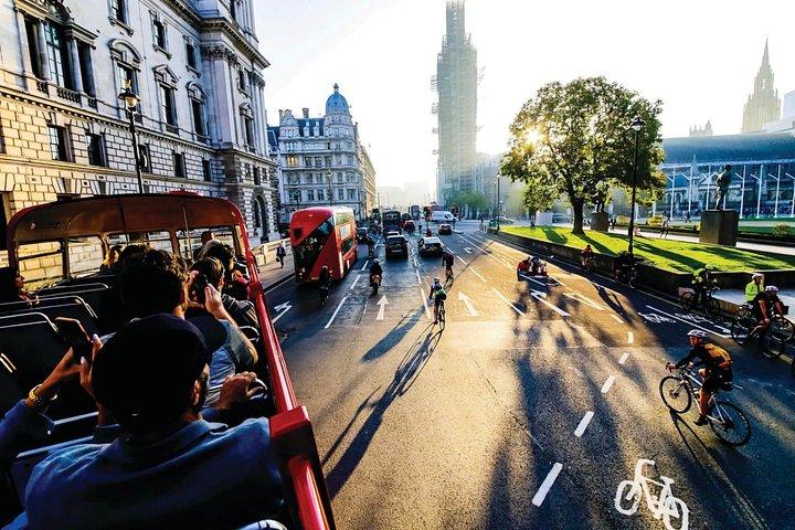 London by Night - Tootbus Sightseeing Tour