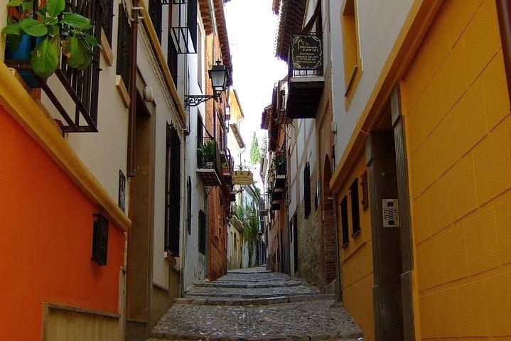 Sunset Walking Tour in Albaicín & Sacromonte