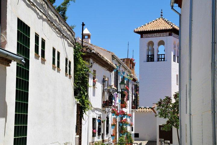Sunset Walking Tour in Albaicín & Sacromonte