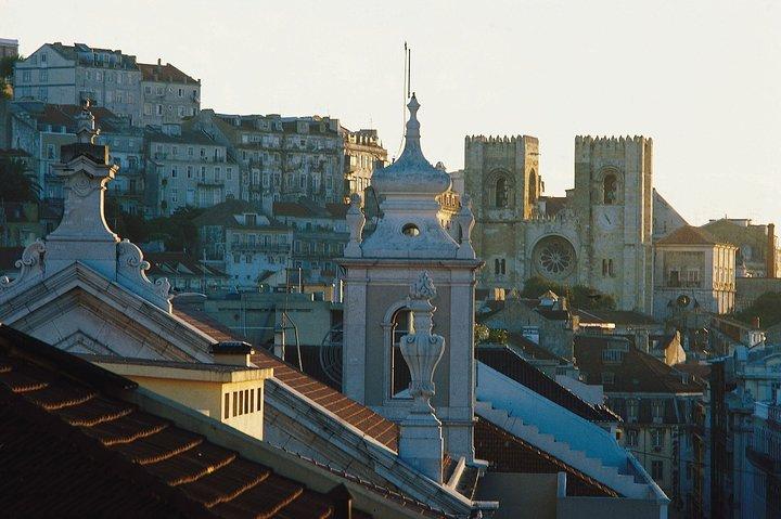 Discover Lisbon's Alfama: Secrets of the Old Town