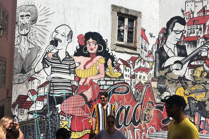 Discover Lisbon's Alfama: Secrets of the Old Town