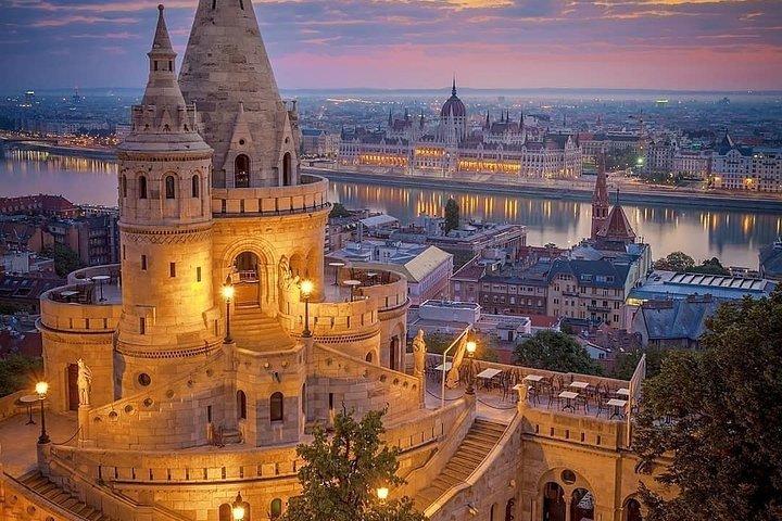 Budapest Parliament Audio Guide Tour with Danube Cruise