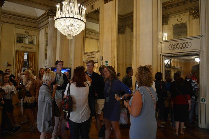Milan: La Scala Theater and Duomo Rooftops - Semi private tour