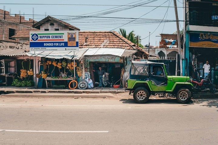 Colombo City Tour by Vietnam War Jeep