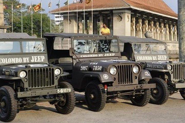 Colombo City Tour by Vietnam War Jeep