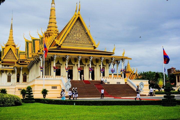 8 Days The Cambodian Escapes
