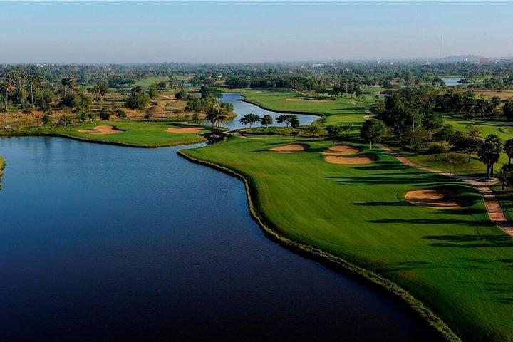 A Day Golfing in Siem Reap