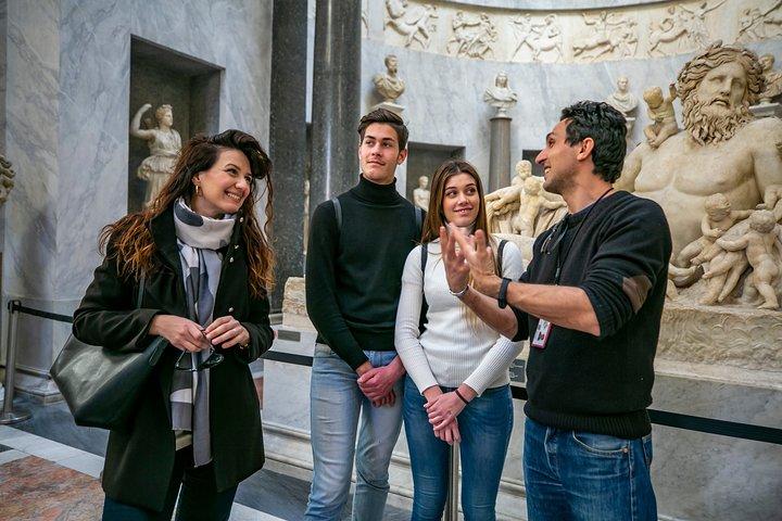 Walking Tour of the Vatican City with Skip-the-line Tickets & Sistine Chapel