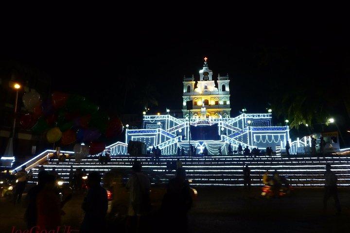 Goa at Night - Sightseeing, Cruise and Dinner in Local Restaurant