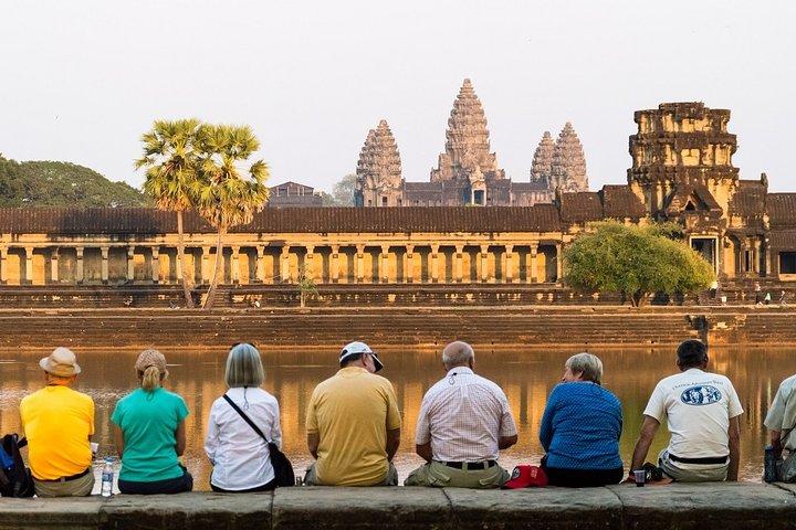 2-Day Highlights of Siem Reap & Angkor Complex