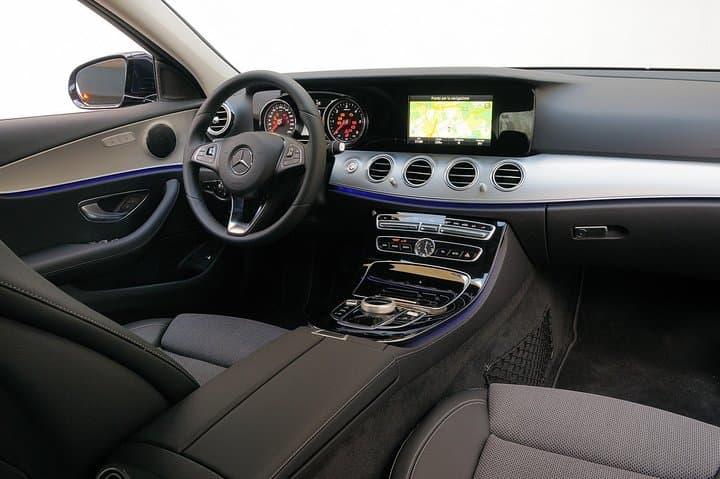 Private Transfer from Milan Linate Airport to Milan City