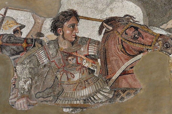 Archaeological Museum Private Tour with Skiptheline Tickets
