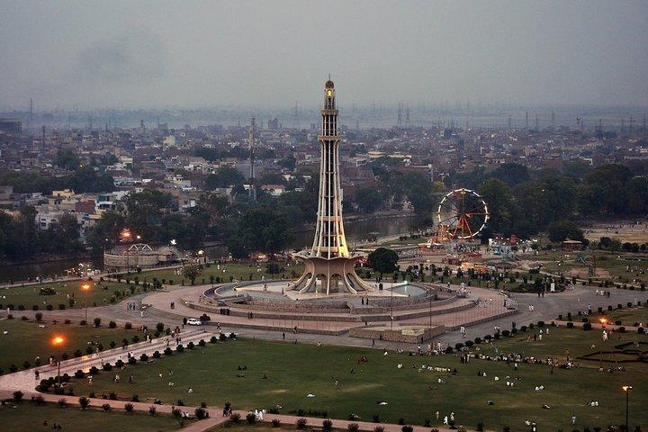 Private Tour: Lahore Full Day Customized Guided Trip