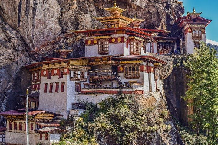 The Best of Paro Walking Tour