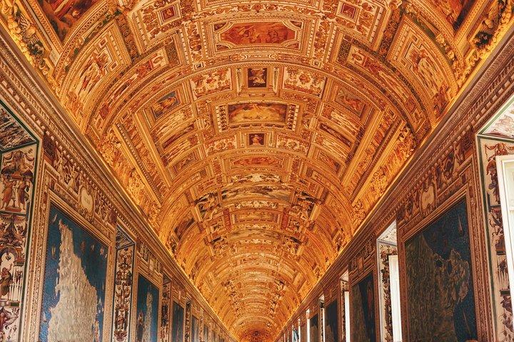 Private Vatican museums & Sistine Chapel with tour guide