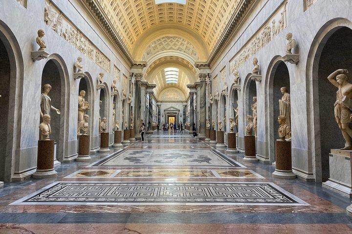 Private Vatican museums & Sistine Chapel with tour guide