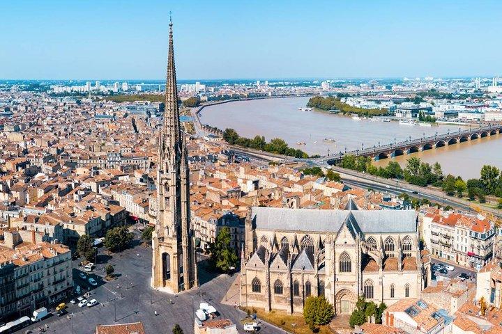 Airport Transfer: Bordeaux Airport BOD to Bordeaux by Luxury Car