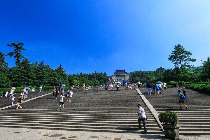 Nanjing Private Flexible Day Tour with Professional Guide and Driver Service