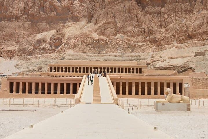 Private day in the west bank of luxor