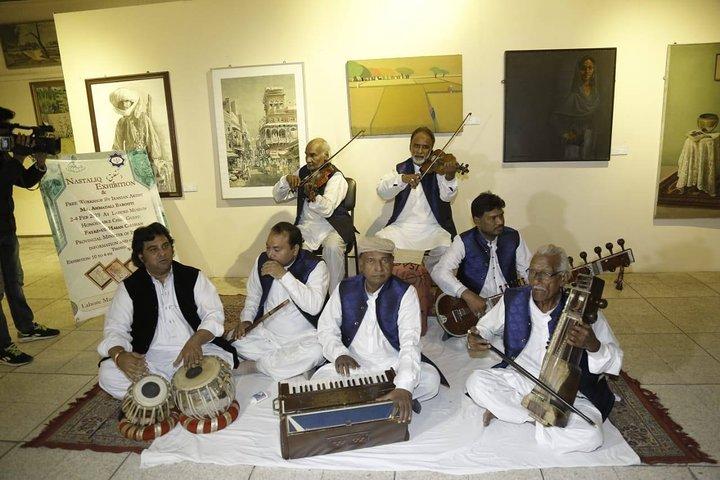 Lahore City, Fort, Museums and Walled City Exploration Tour