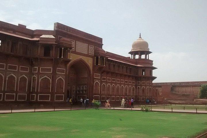 Private Tour of Taj Mahal, Agra Fort And Fatehpur Sikri From Agra