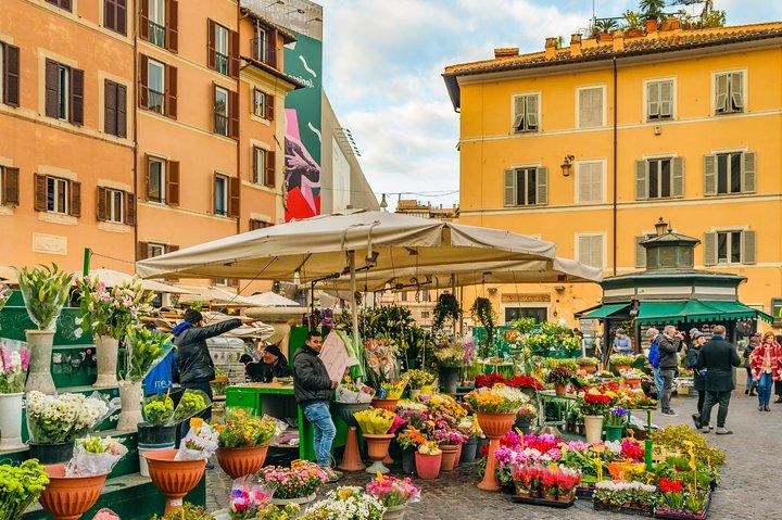 Rome: 2-Hour Highlights & Hidden Gems Private Walking Tour