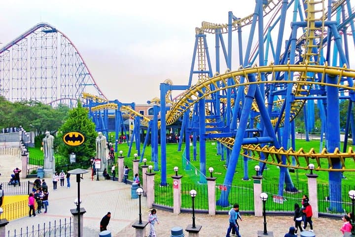 Discover Six Flags: Best Amusement Park in Mexico