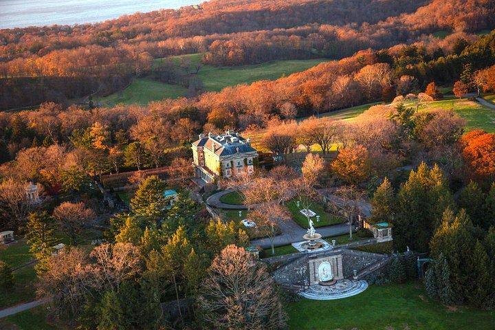 Couple's Private Hudson Valley Fall Foliage Helicopter Tour from Westchester