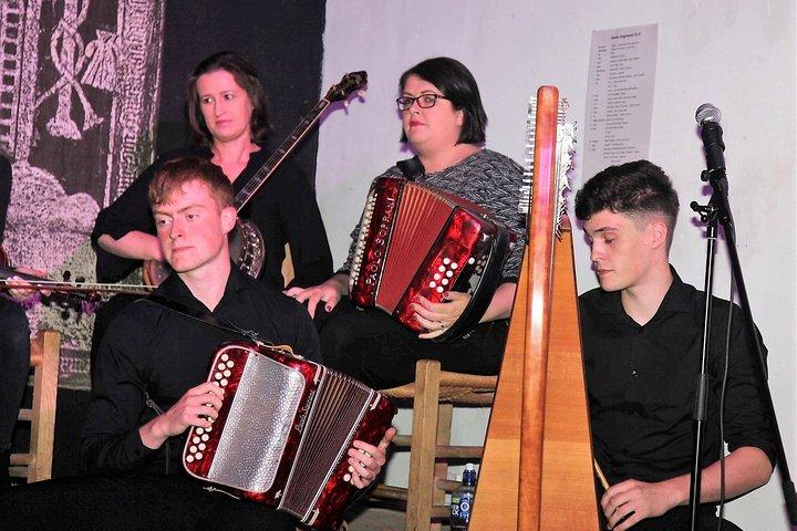 Irish traditional music, song & dance. Galway. Guided. 2 hours.